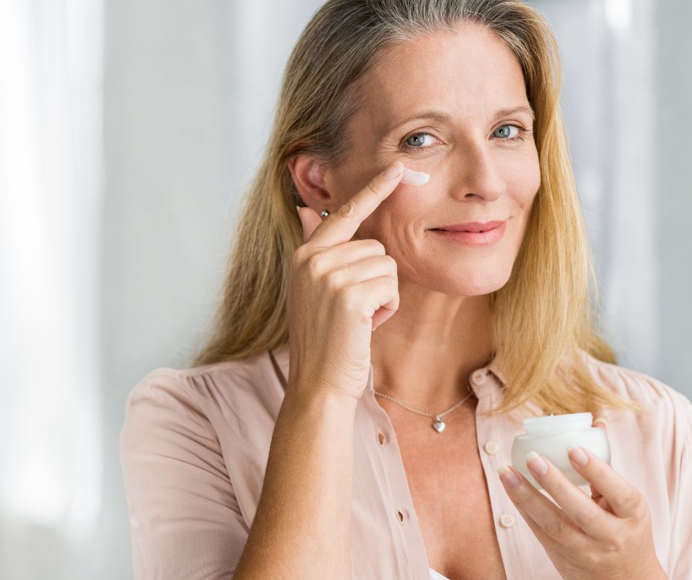 Immagine relativa al post intitolato Crema viso antirughe: come funziona e come usarla al meglio 