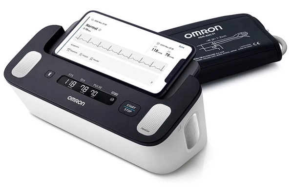 MISURATORE DI PRESSIONE COMPLETE OMRON - Gruppofarmastore.it